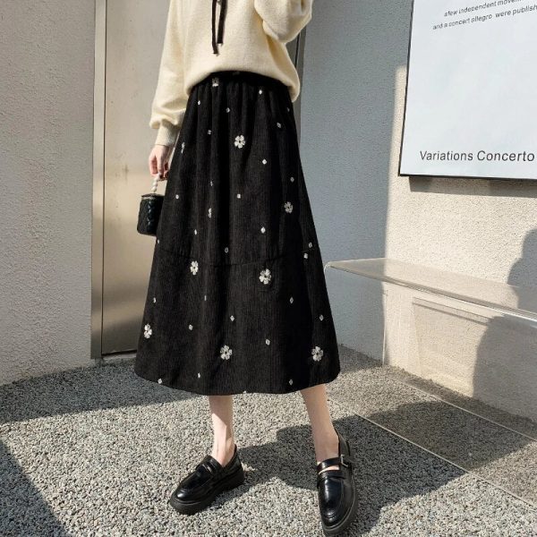 Embroidery Midi Skirt